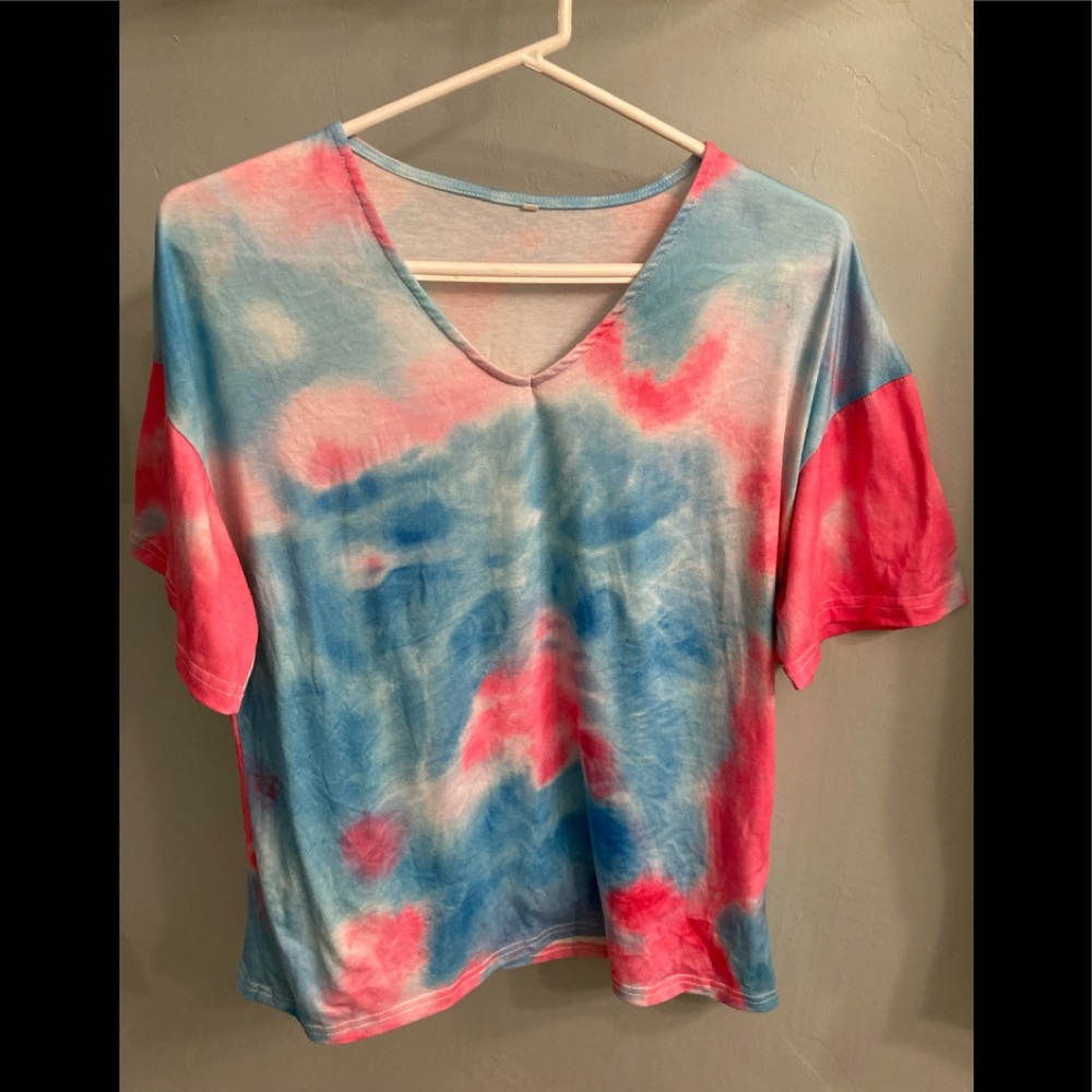 Tie dye blue and pink V-neck T-shirt
